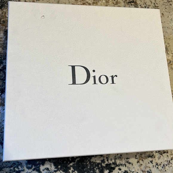SOLD Dior oblique saddle bag excellent like new condition with box dust and card - Picture 6 of 10